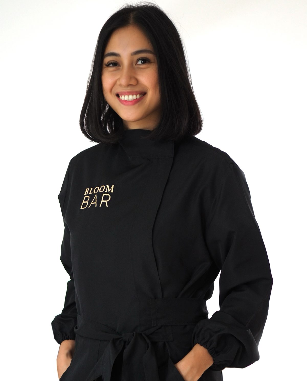 Izza Hallare, US-certified PMU artist