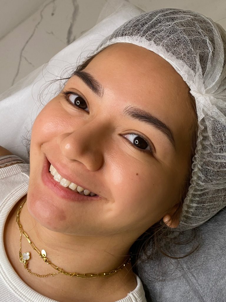 Brow client Zina